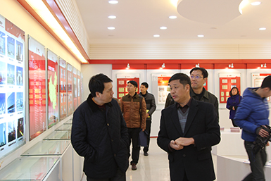 福建省知識(shí)產(chǎn)權(quán)局林伯德局長一行蒞臨虹潤公司開展知識(shí)產(chǎn)權(quán)工作調(diào)研